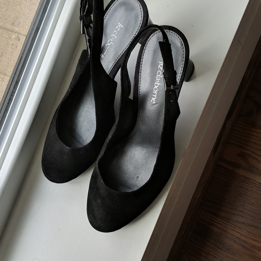 Liz Claiborne black velvet pumps